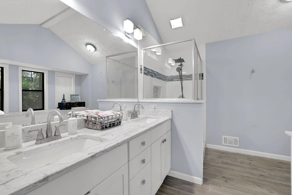 2721 Pine Cone Lane Property Photo 18