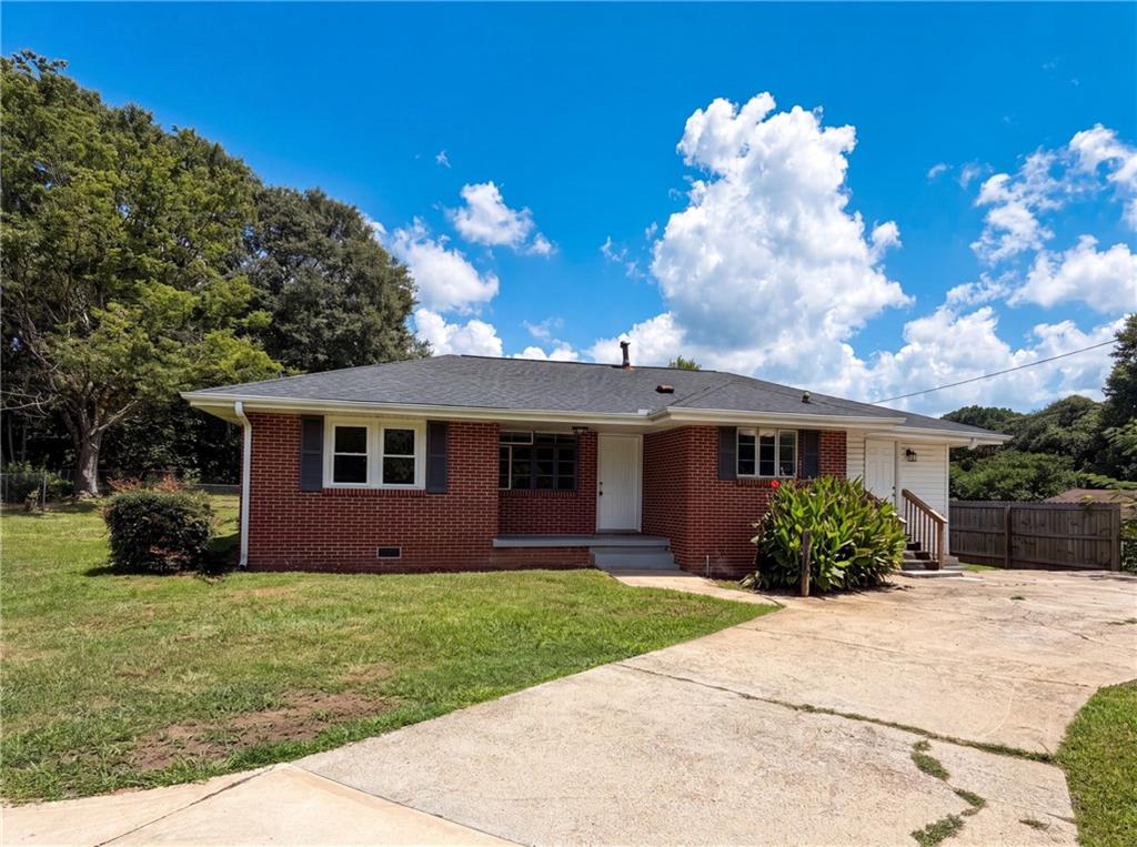 5656 Salem Road Property Photo 1