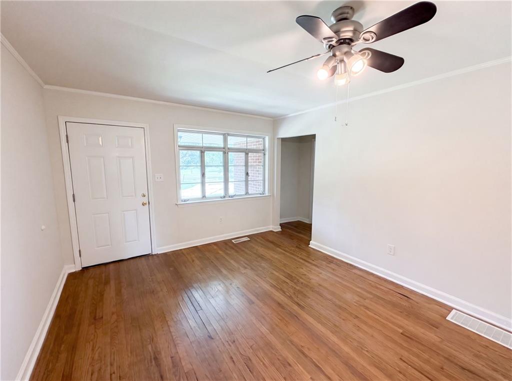 5656 Salem Road Property Photo 10