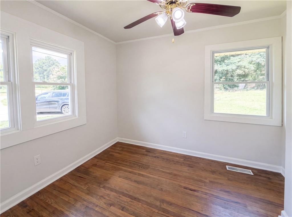 5656 Salem Road Property Photo 14
