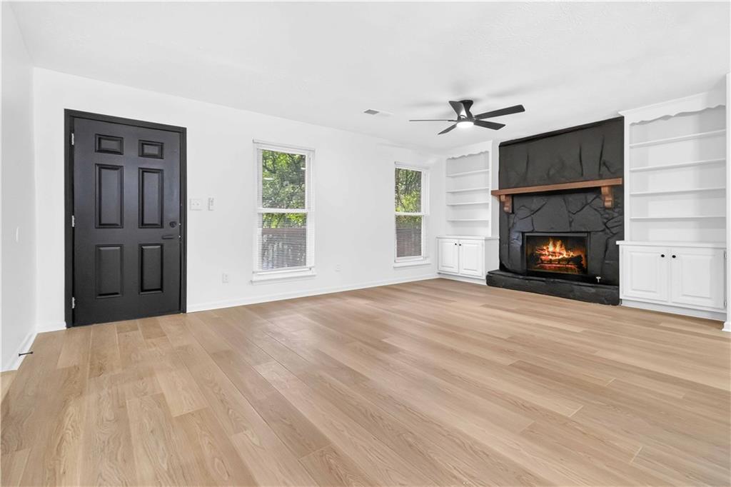 3292 Mixon Way Property Photo 4