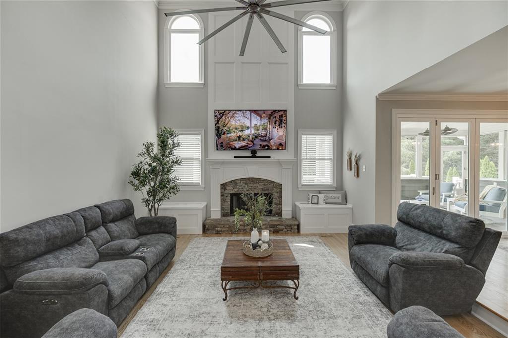 1083 Meadow Bluff Terrace Property Photo 6