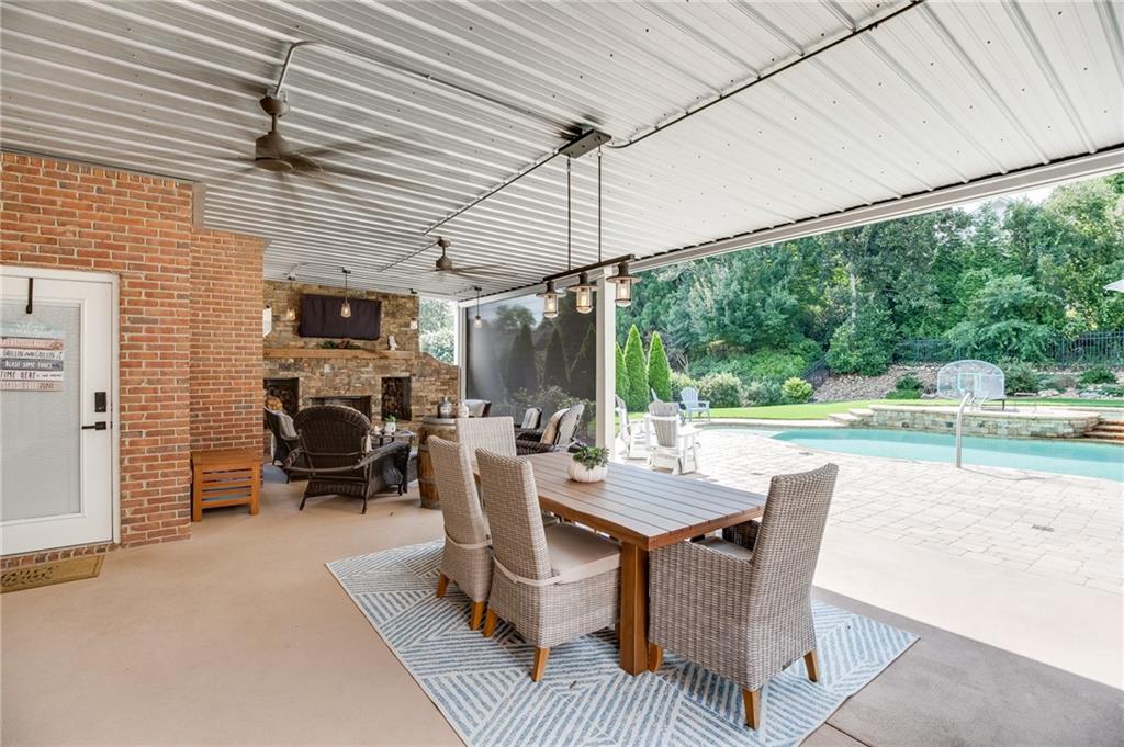 1083 Meadow Bluff Terrace Property Photo 40