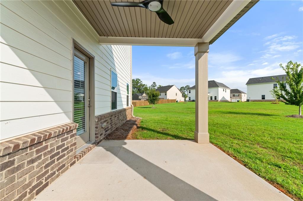 404 Daffodil Lane Property Photo 27