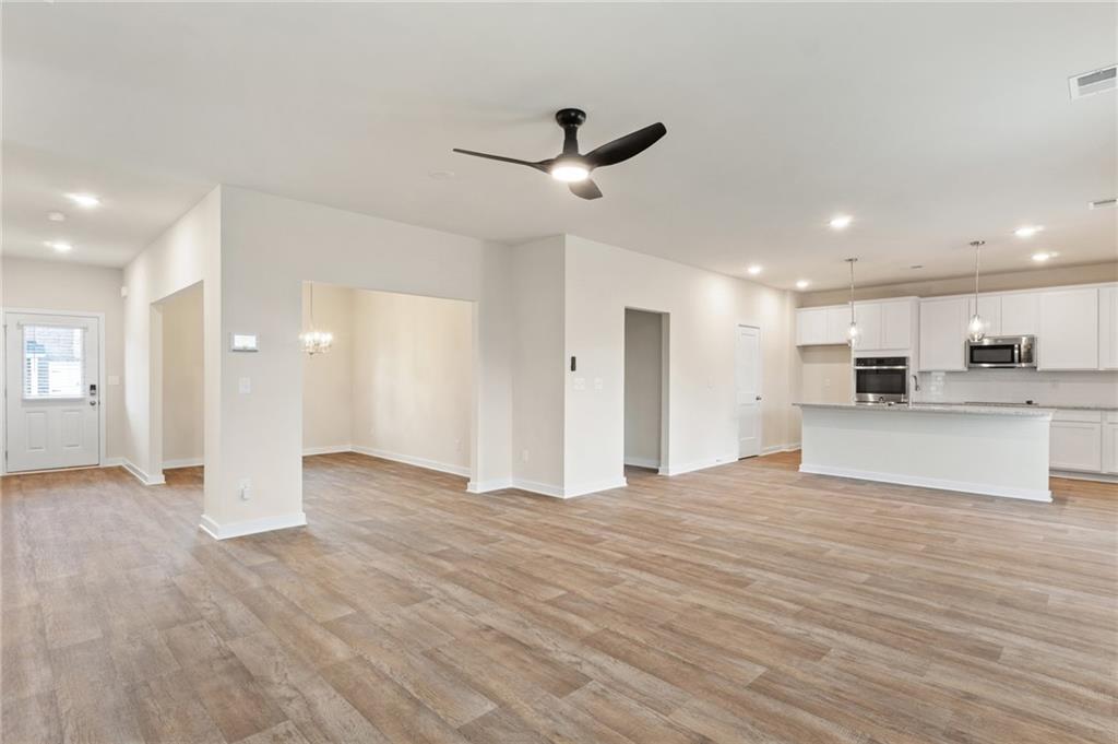 719 Coneflower Way Property Photo 4