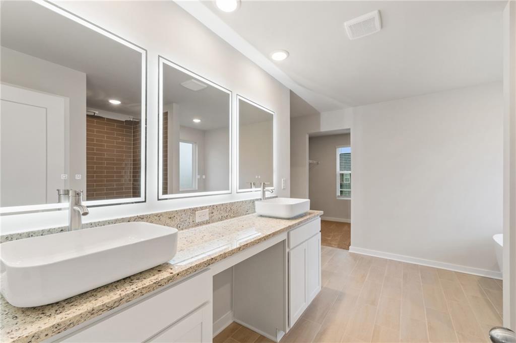 719 Coneflower Way Property Photo 14