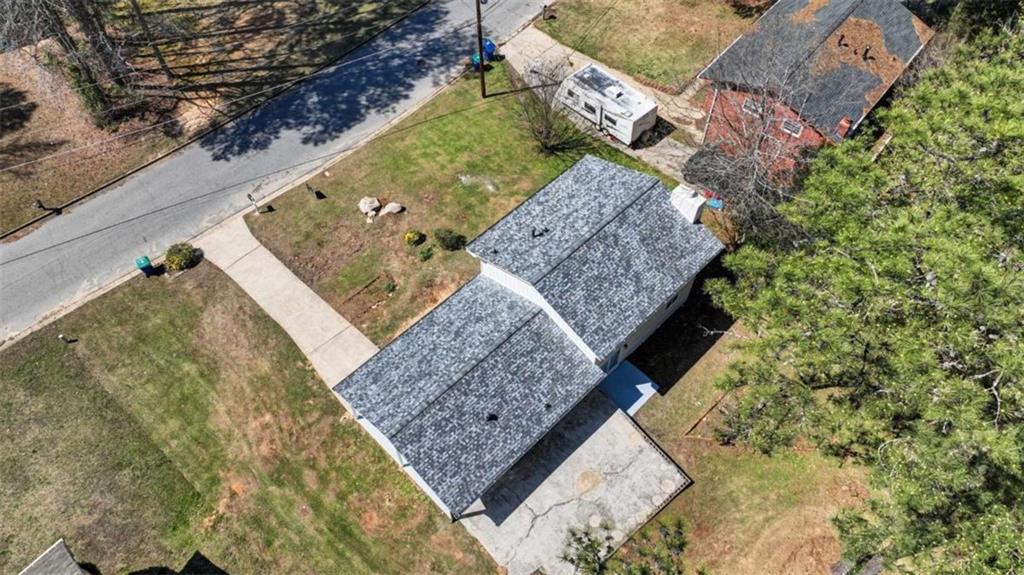 7230 Connell Road Property Photo 5