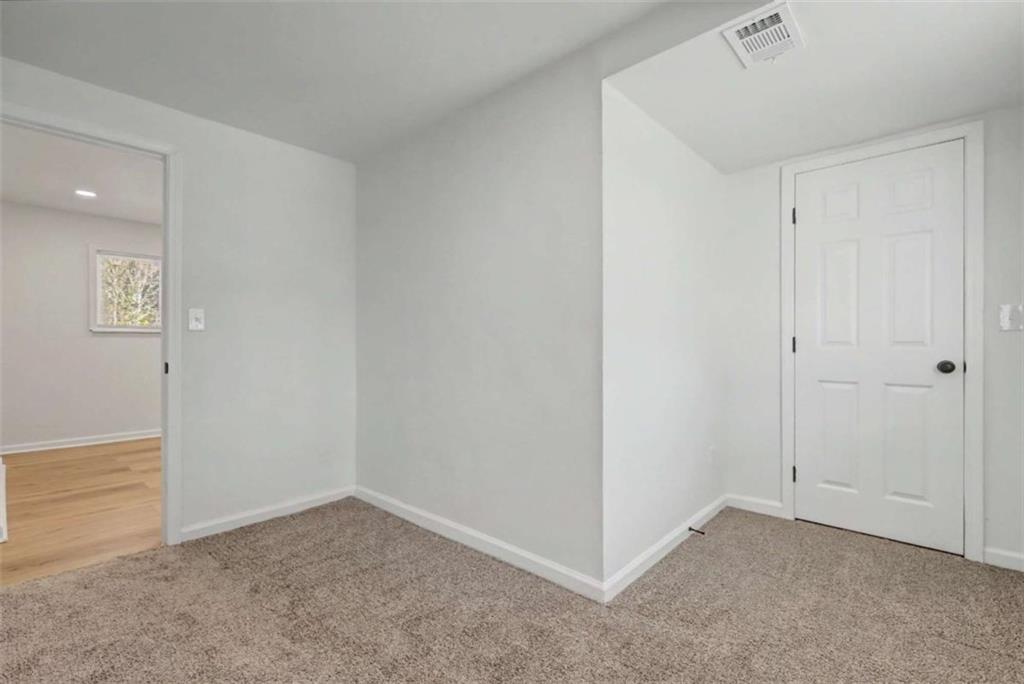 7230 Connell Road Property Photo 14