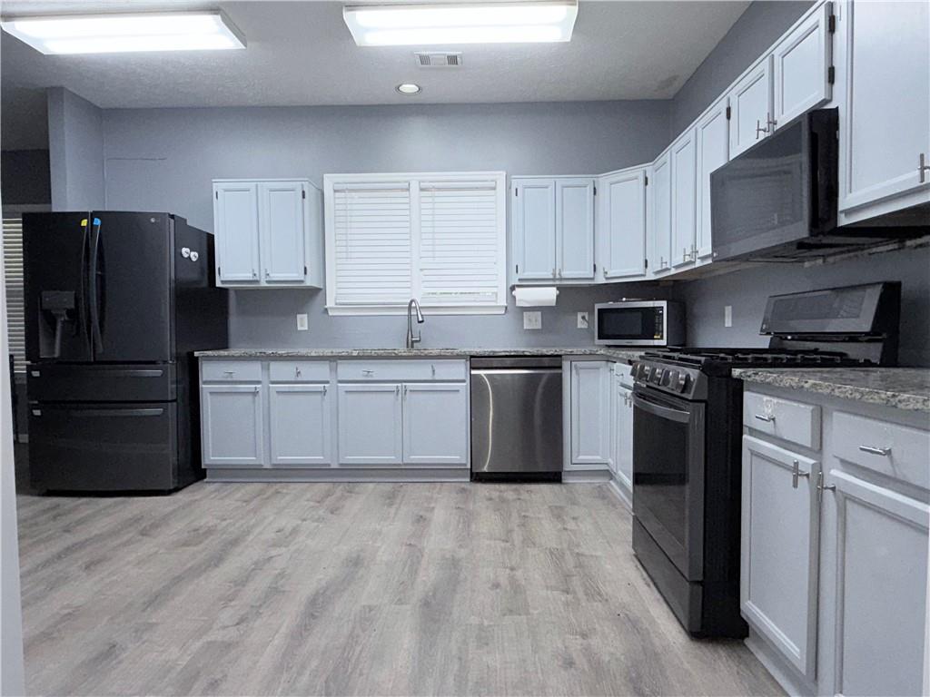 595 Mountain Harbor Property Photo 5