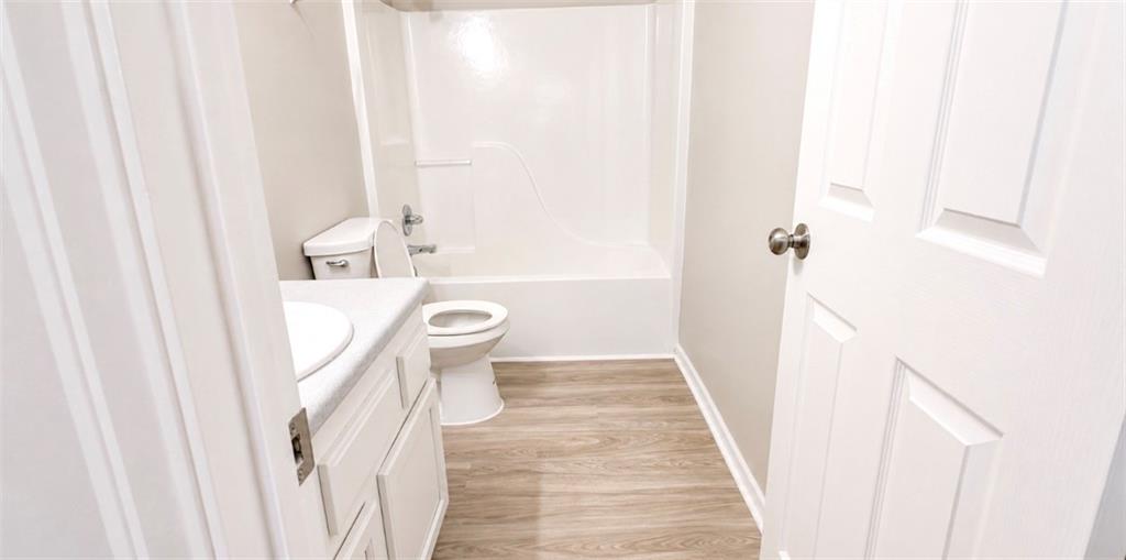 2054 Joseph E Boone Boulevard Nw Property Photo 19
