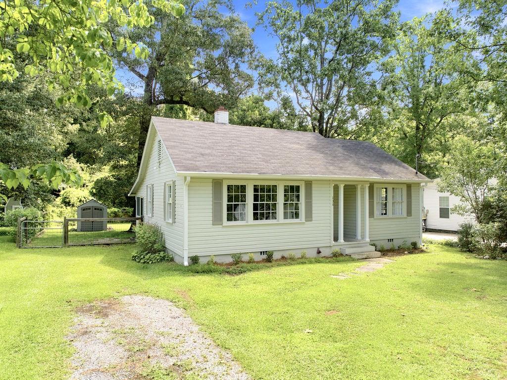 608 Briarwood Circle Property Photo 2