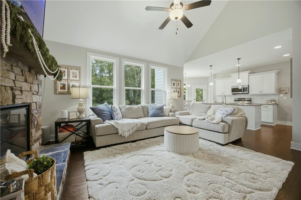 25 Griffin Mill Drive Nw Property Photo 1
