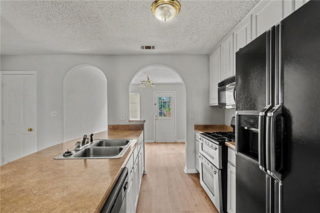 9009 Highland Pass Property Photo 12
