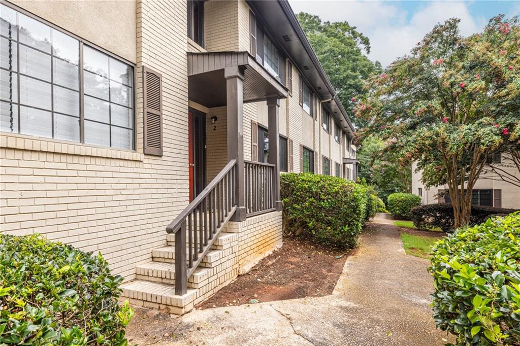 410 Candler Park Drive Ne Unit C-6 Property Photo 4