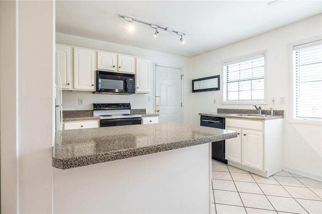 410 Candler Park Drive Ne Unit C-6 Property Photo 6