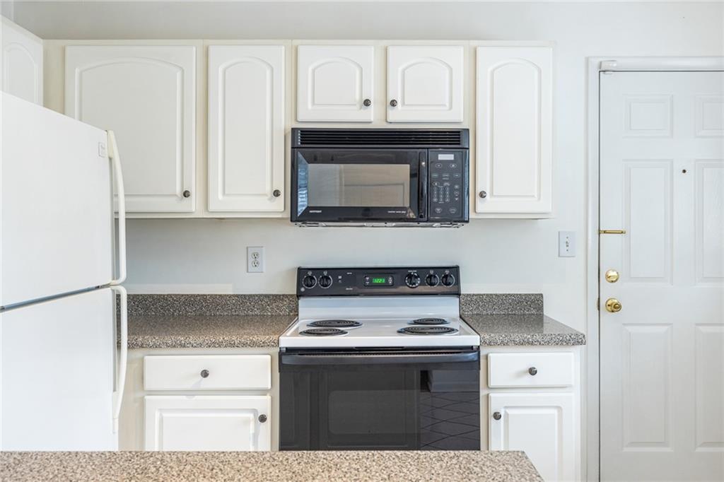 410 Candler Park Drive Ne Unit C-6 Property Photo 8