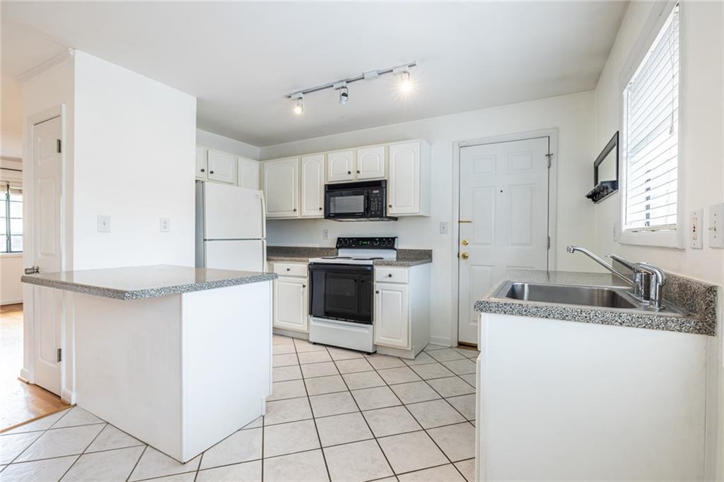 410 Candler Park Drive Ne Unit C-6 Property Photo 9