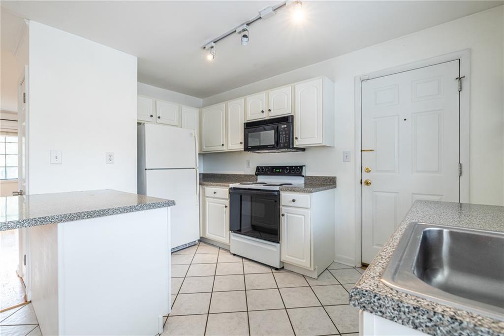 410 Candler Park Drive Ne Unit C-6 Property Photo 11