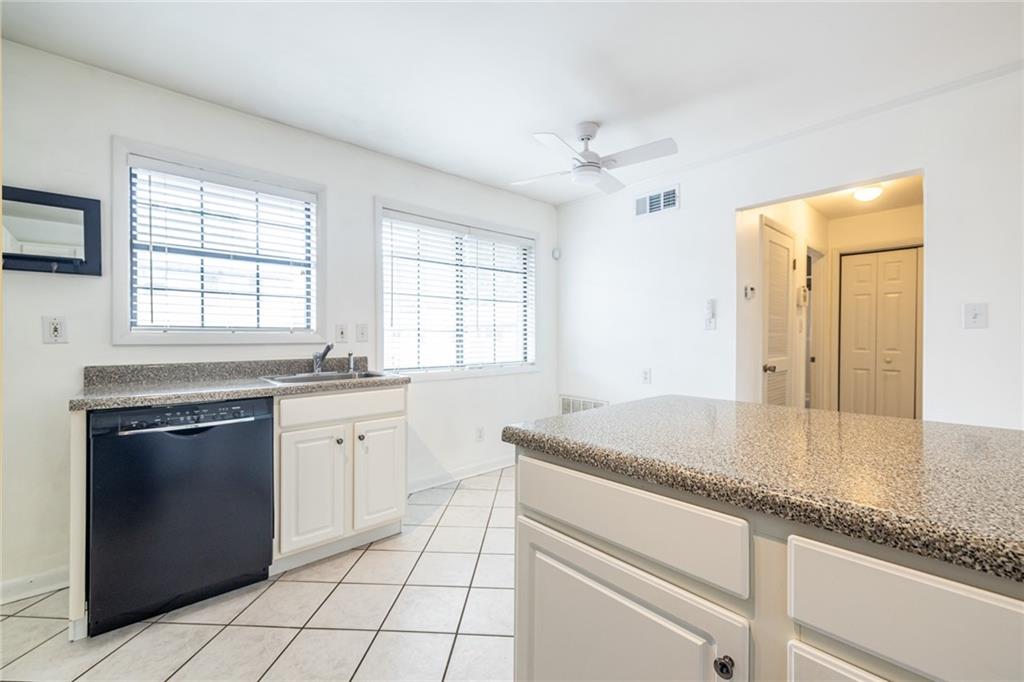 410 Candler Park Drive Ne Unit C-6 Property Photo 12