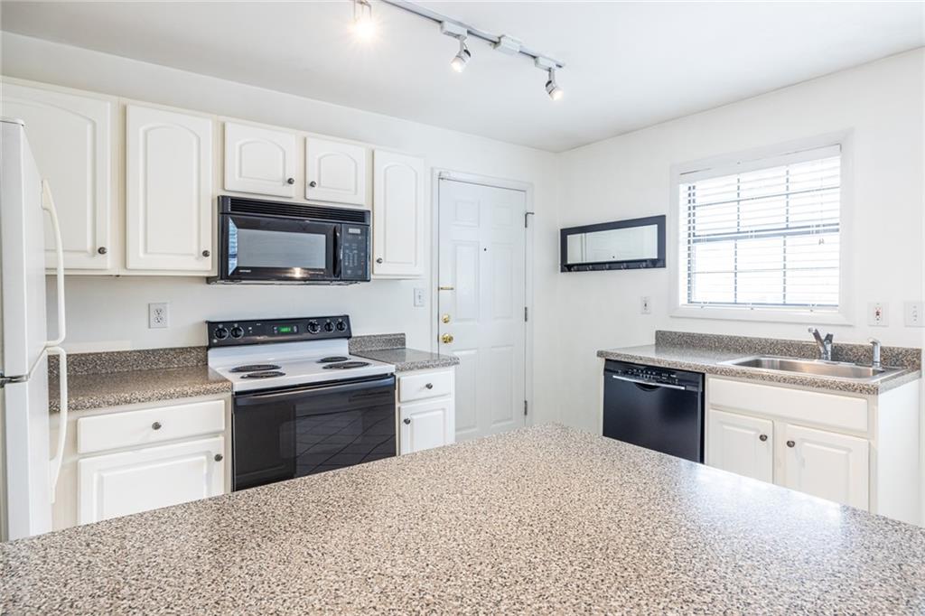 410 Candler Park Drive Ne Unit C-6 Property Photo 15