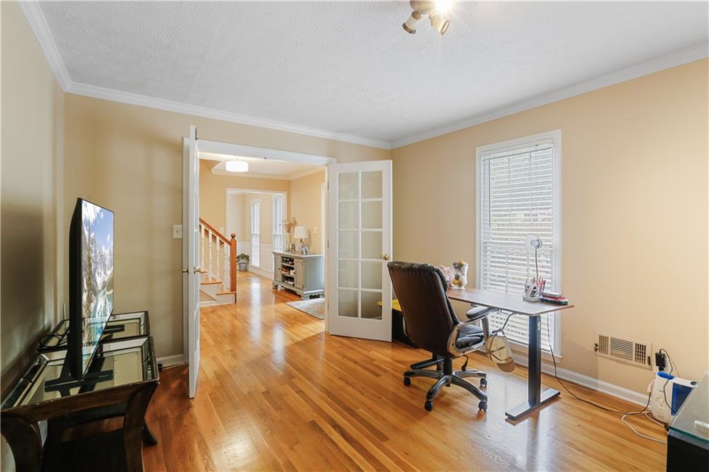 1575 Thoreau Drive Property Photo 21