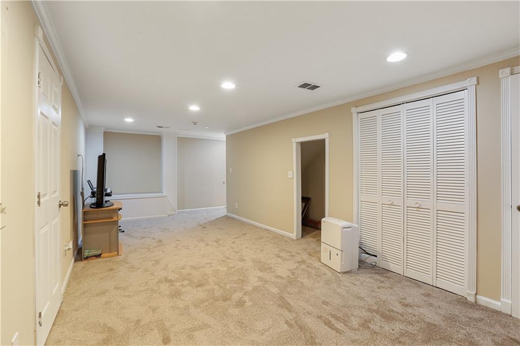 1575 Thoreau Drive Property Photo 33