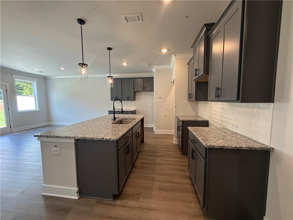 7812328 Property Photo 5