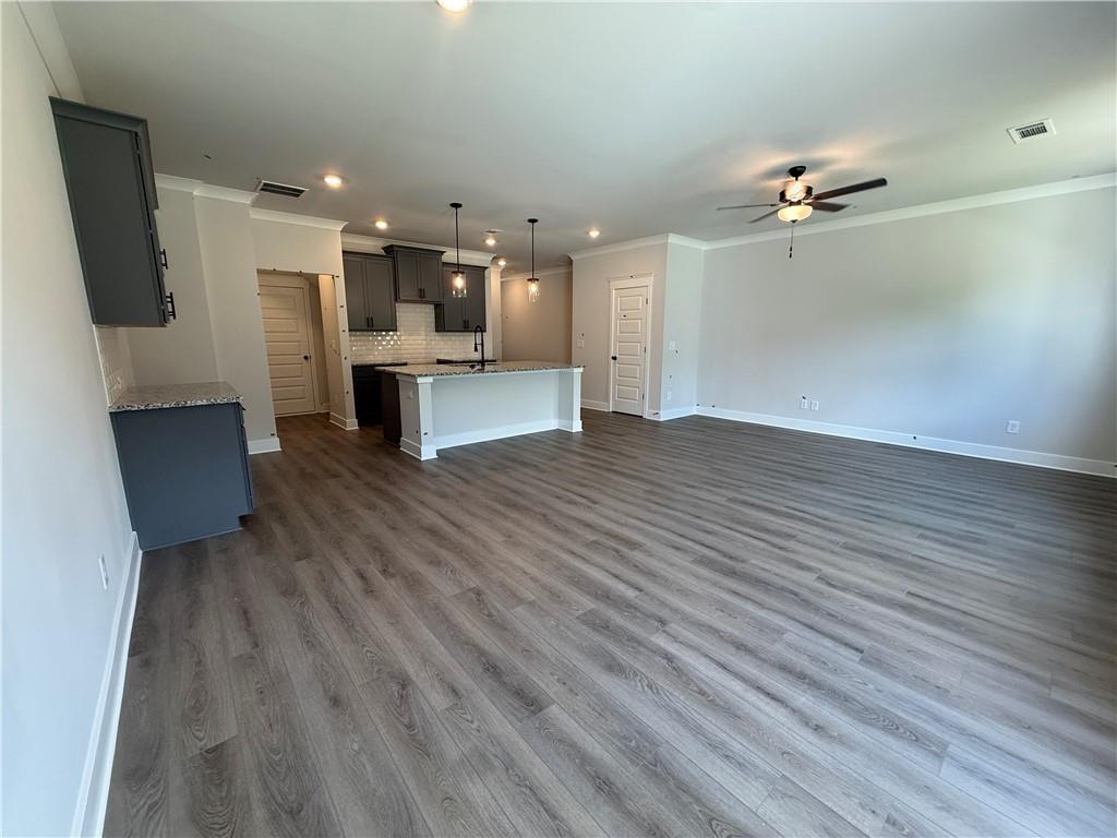 7812328 Property Photo 8