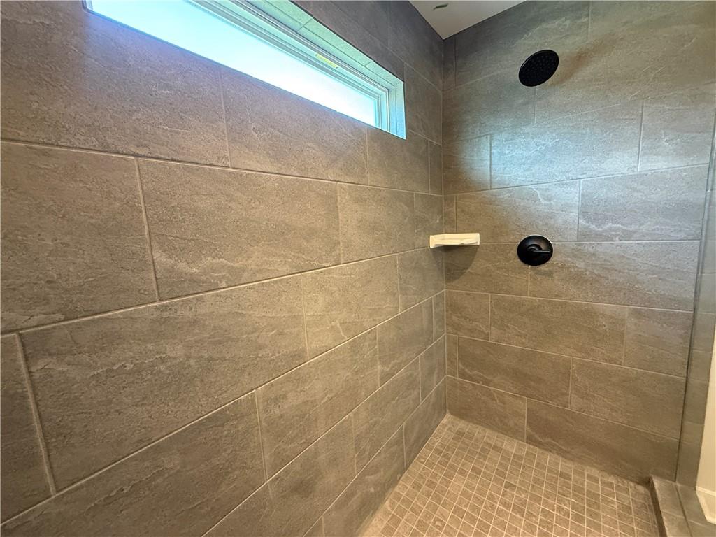 7812328 Property Photo 26