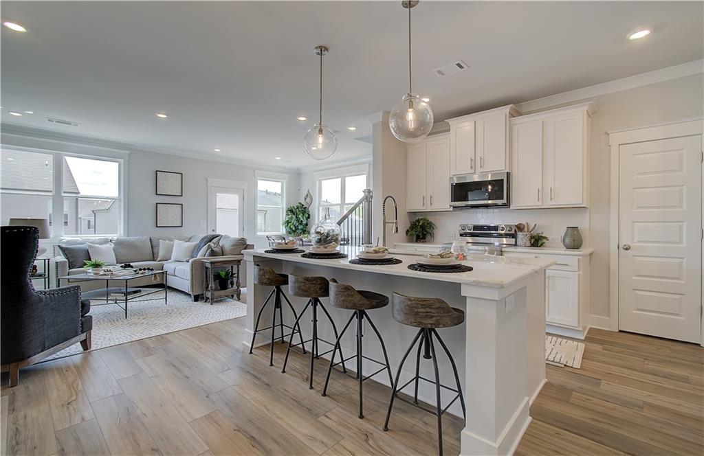 7812342 Property Photo 3