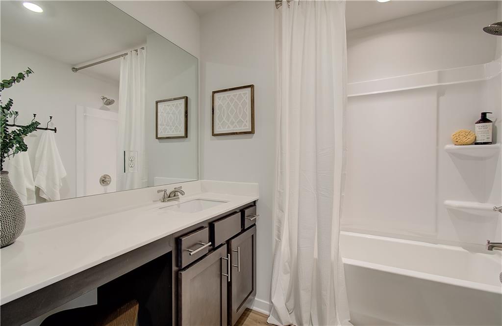 7812342 Property Photo 16
