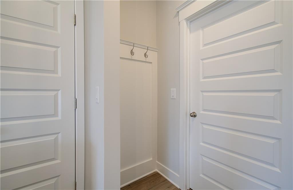 7812342 Property Photo 20