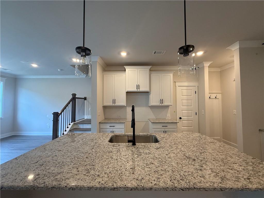 7812347 Property Photo 5
