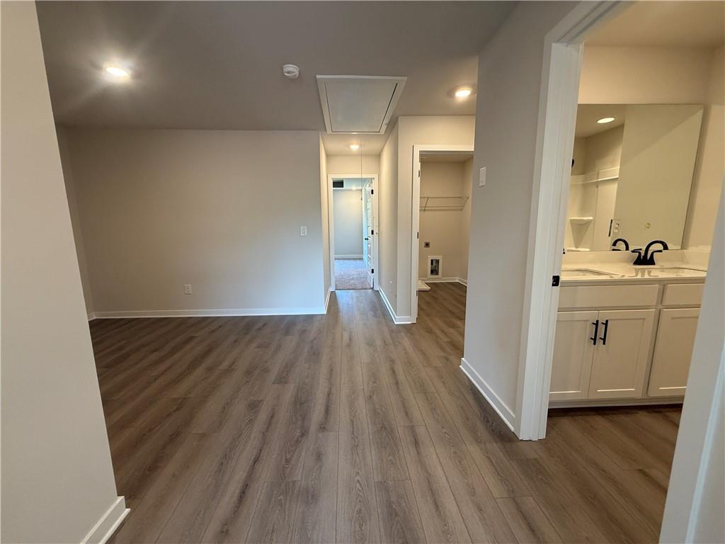 7812347 Property Photo 17