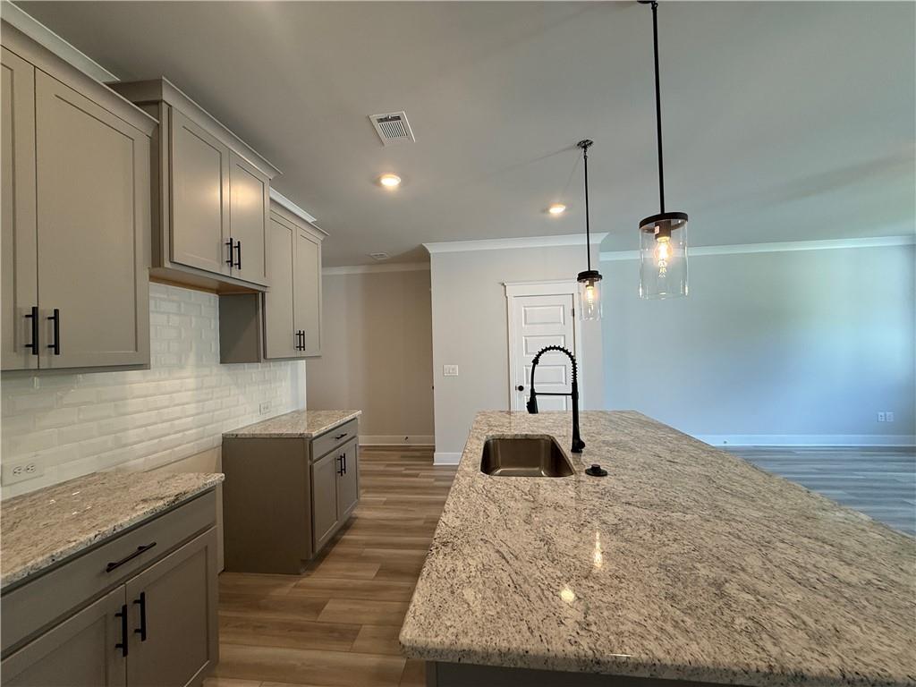7812356 Property Photo 13