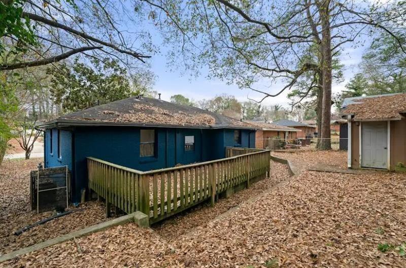 1089 Indale Place Sw Property Photo 22