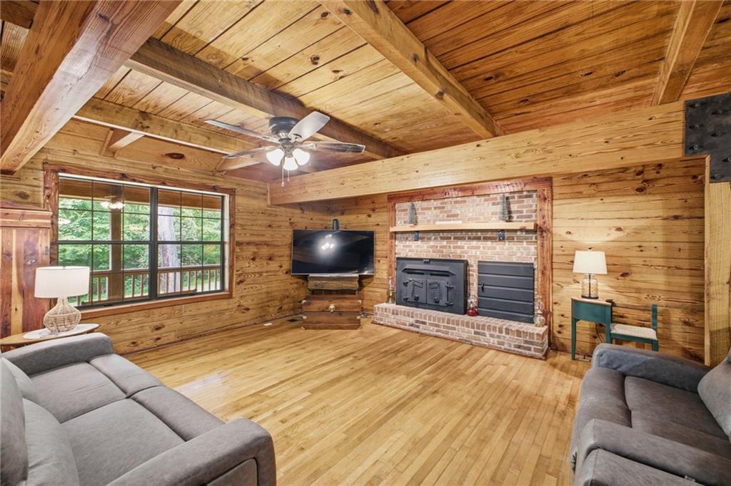 206 Henson Road Sw Property Photo 3