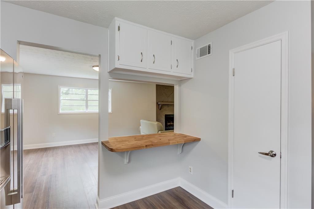 1298 Oakcrest Court Sw Property Photo 15