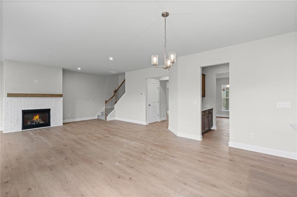 4865 Rosarian Drive Property Photo 6