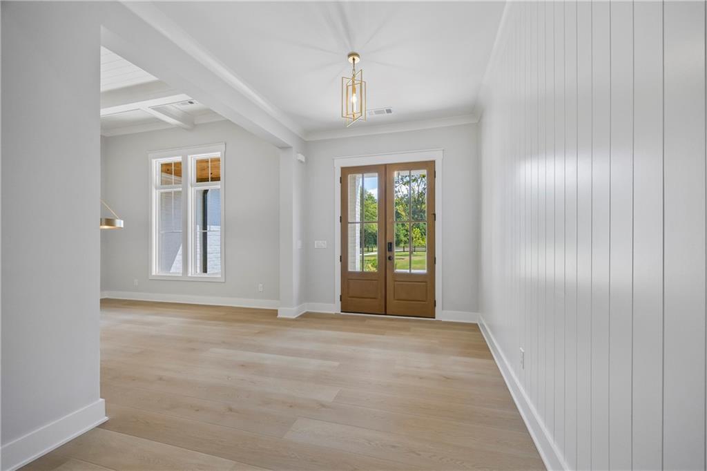 4705 H D Atha Road Property Photo 3