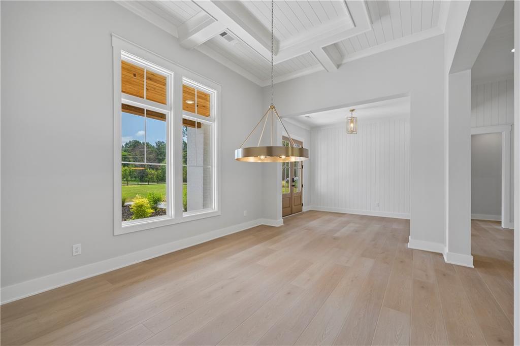 4705 H D Atha Road Property Photo 4