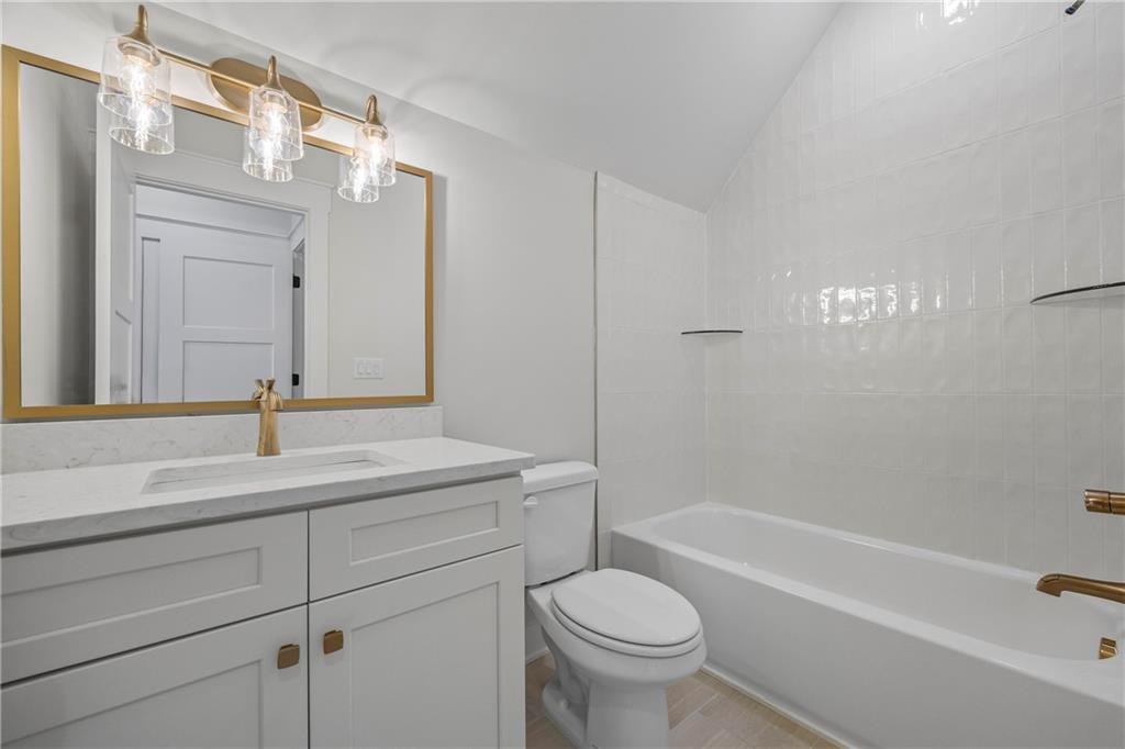 4705 H D Atha Road Property Photo 52