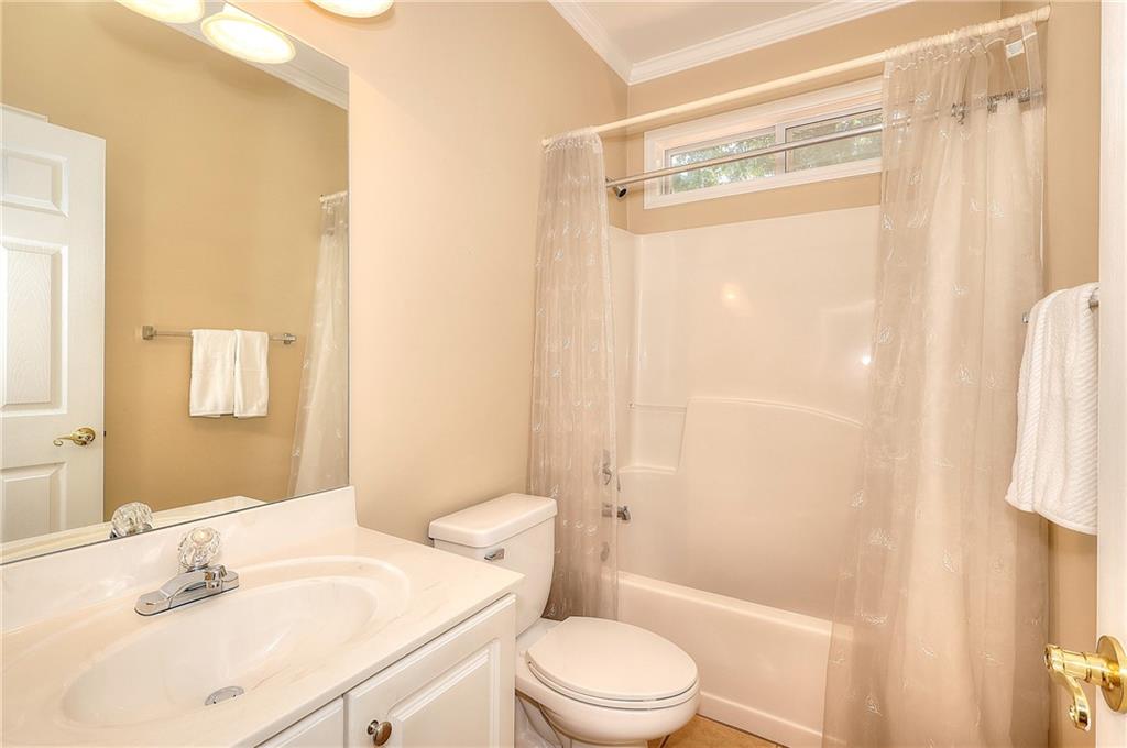3089 Brombley Drive Se Property Photo 10