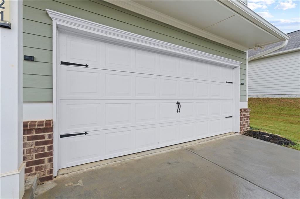 221 Chase Drew Drive Sw Property Photo 3