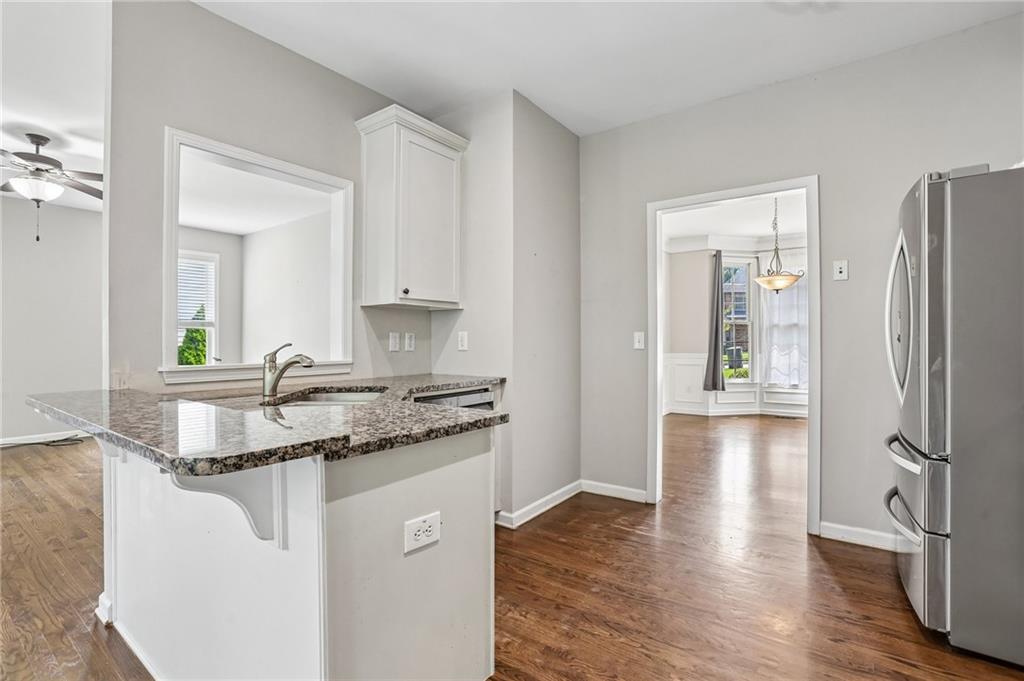 7 Adelaide Crossing Property Photo 13