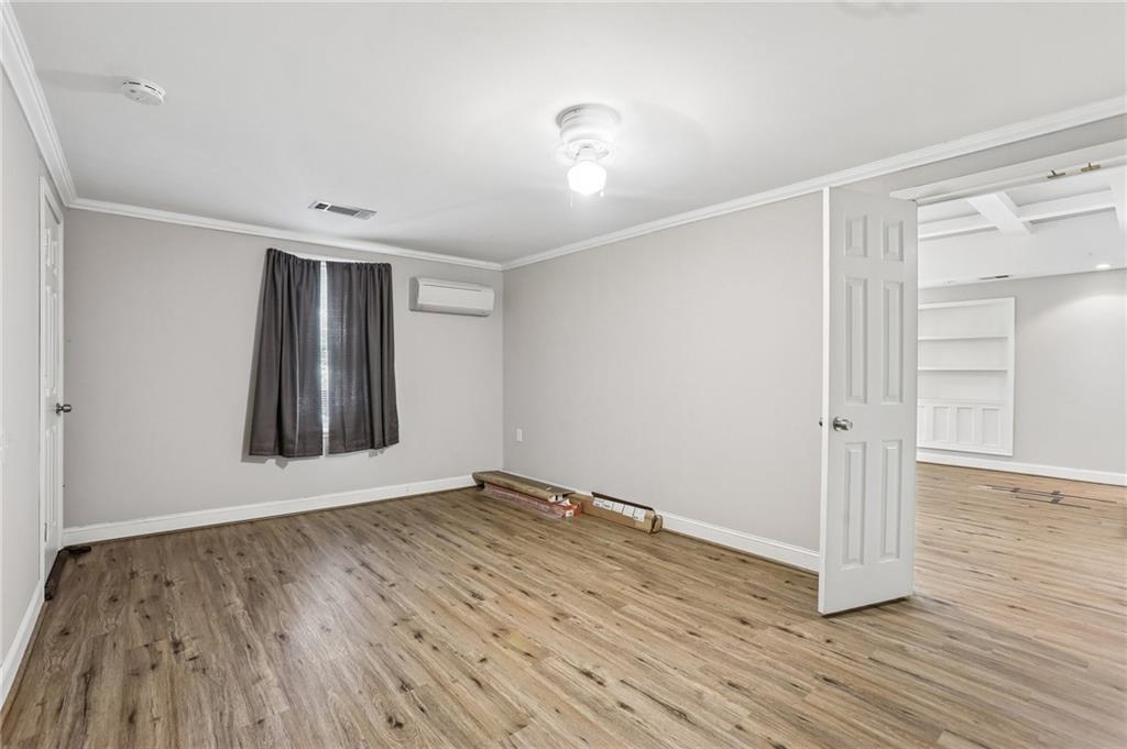 7 Adelaide Crossing Property Photo 23
