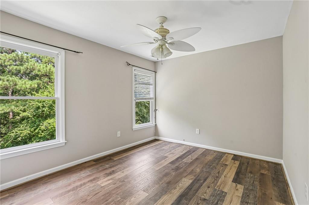 7 Adelaide Crossing Property Photo 31