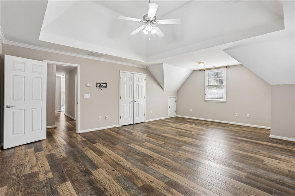7 Adelaide Crossing Property Photo 35