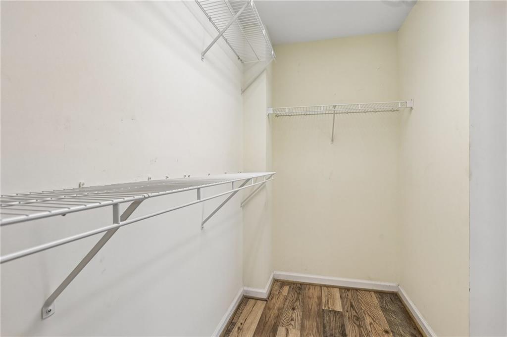 7 Adelaide Crossing Property Photo 40