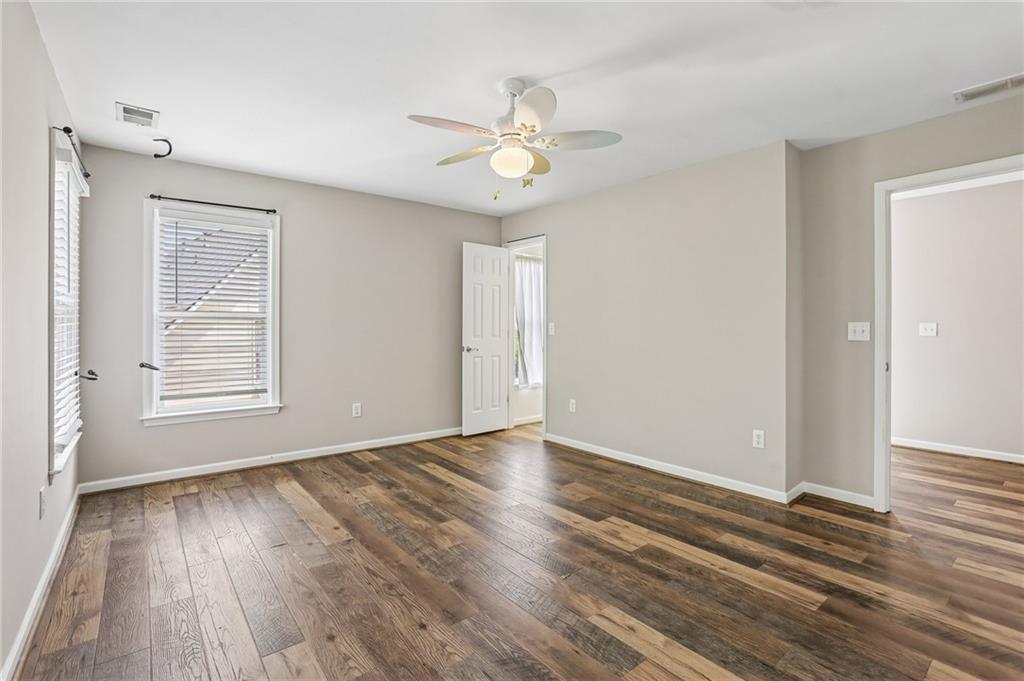 7 Adelaide Crossing Property Photo 45